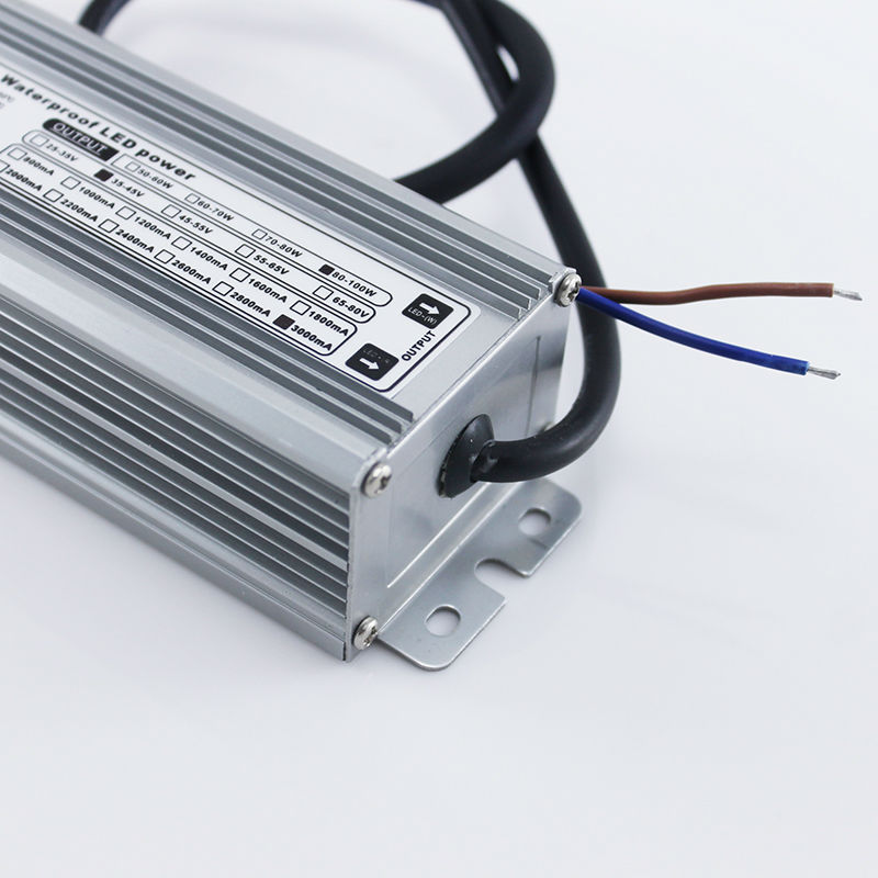 防水LEDスポットライトip65,100〜AC85-265V - Outdoor Power Transformer のレビューと価格